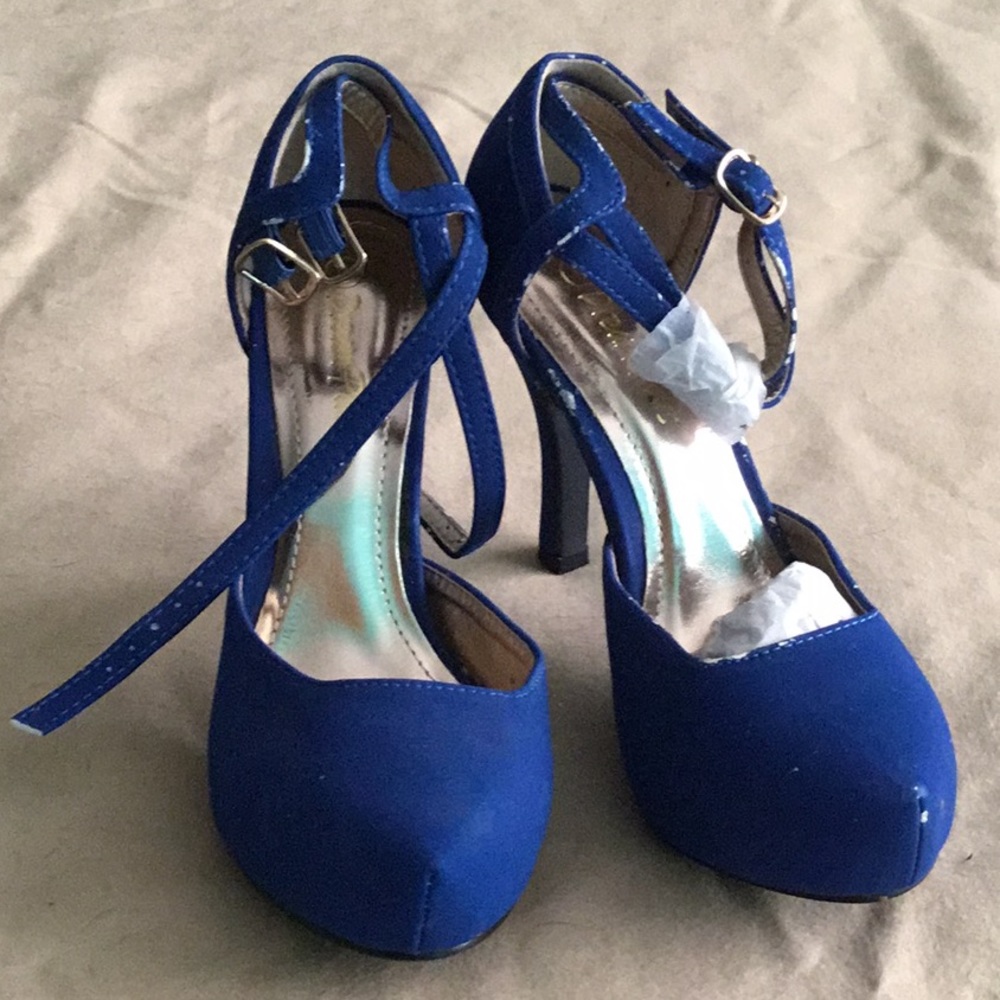 HEELS
